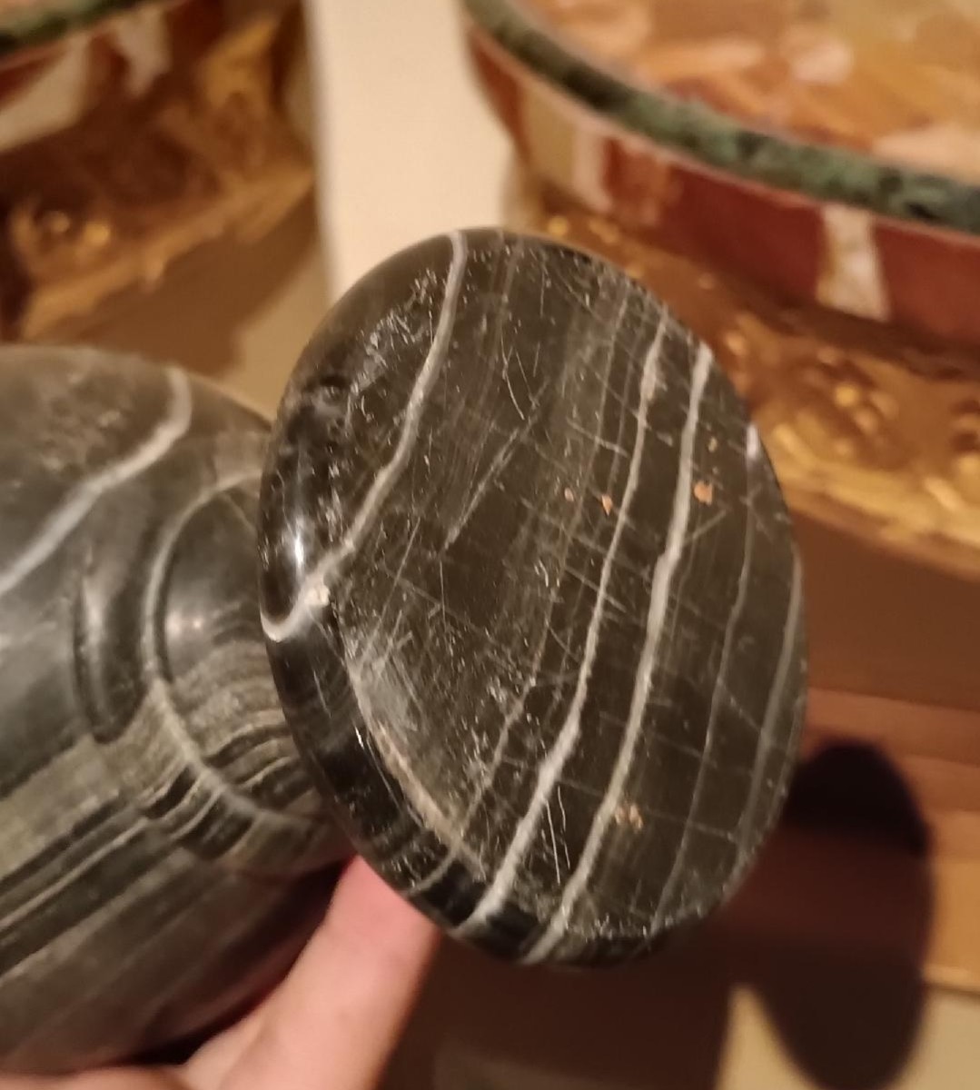 Pair Of Urn Vases In Black Serpentine Marble, Early 1900s, Empire Style-photo-5