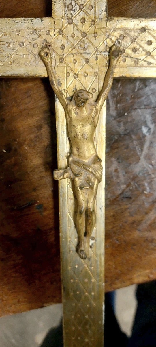 Croix ancienne avec le Christ sculpté dans du bois doré, crucifix du XVIIIe siècle-photo-4