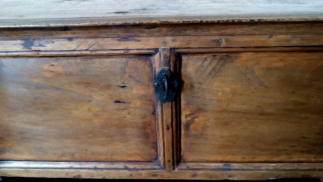 Small Wooden Box Chest 17th Century Tuscan-photo-4