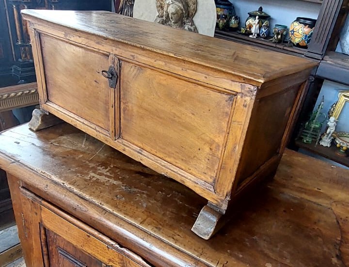 Small Wooden Box Chest 17th Century Tuscan