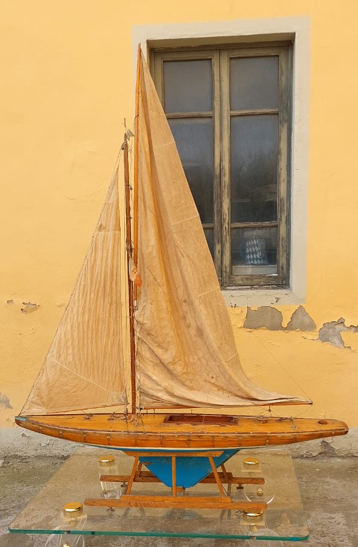 Maquette italienne de grande taille d'un voilier du XIXe siècle