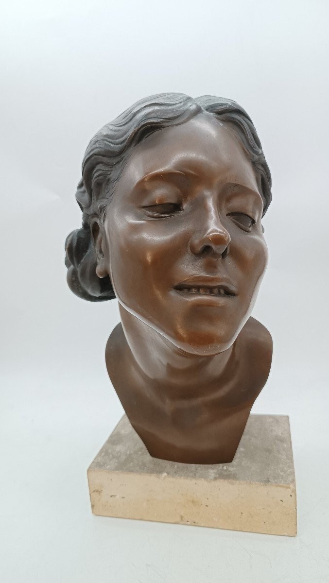 Buste féminin en bronze d'Attilio Torresini, années 1920 - portrait de sa femme-photo-2