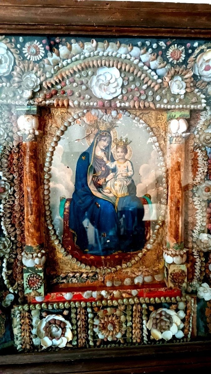 Large Execution Of The Madonna In A Coral Casket And Shells, 19th Century -photo-4