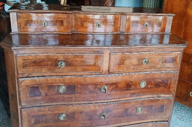 Commode ancienne plaquée et incrustée, XVIIIe siècle, Italie du Nord-photo-3