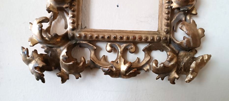 Cadre ancien en bois sculpté et doré, à volutes, Toscane, XIXe siècle-photo-4