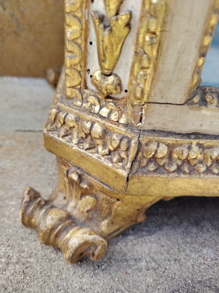  vitrine italienne du milieu du XVIIIe siècle, époque Louis XV, en bois laqué et doré-photo-4