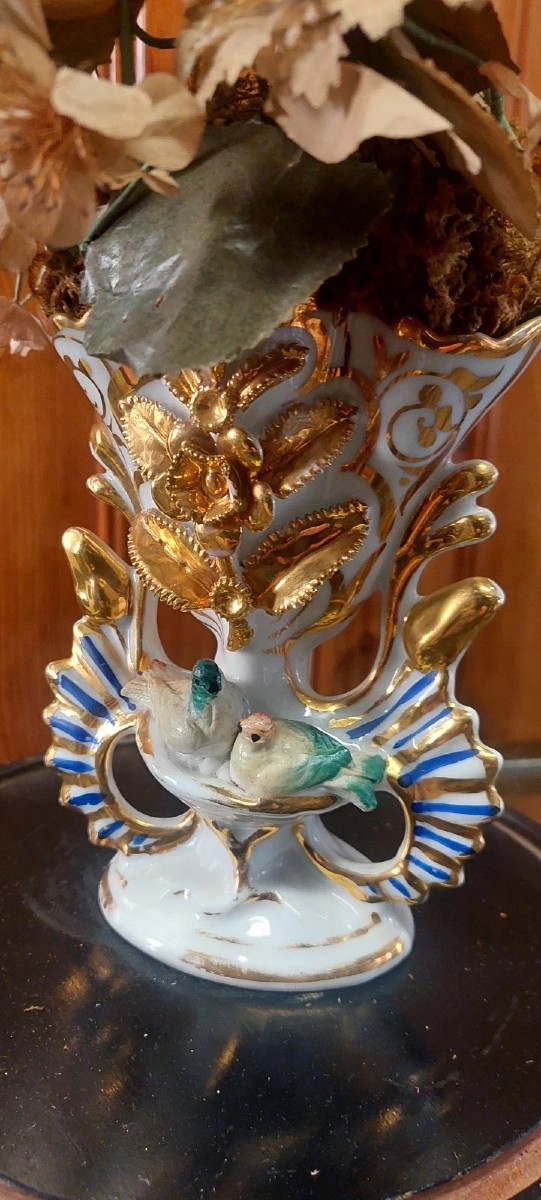 Cloche ancienne en verre soufflé, vase en céramique et fleurs en tissu, XIXe siècle-photo-2