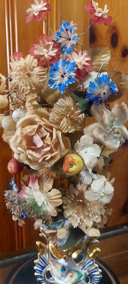 Cloche ancienne en verre soufflé, vase en céramique et fleurs en tissu, XIXe siècle-photo-3