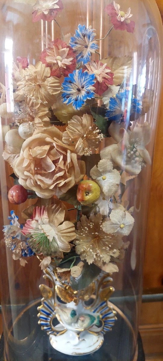 Cloche ancienne en verre soufflé, vase en céramique et fleurs en tissu, XIXe siècle-photo-3