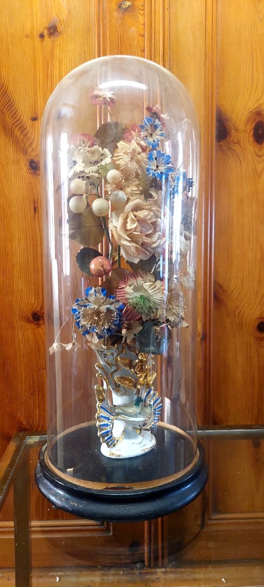 Cloche ancienne en verre soufflé, vase en céramique et fleurs en tissu, XIXe siècle-photo-4