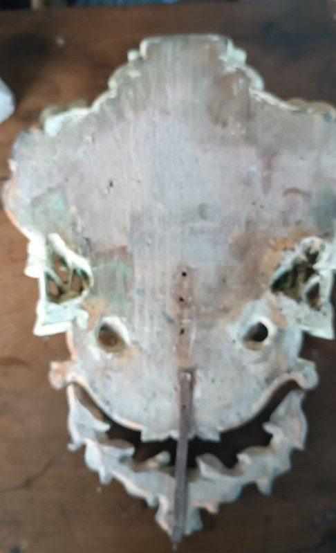 Ancien blason héraldique en bois laqué et doré, fin du XVIIe et début du XVIIIe siècle-photo-3