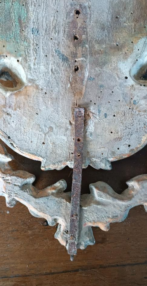 Ancien blason héraldique en bois laqué et doré, fin du XVIIe et début du XVIIIe siècle-photo-4