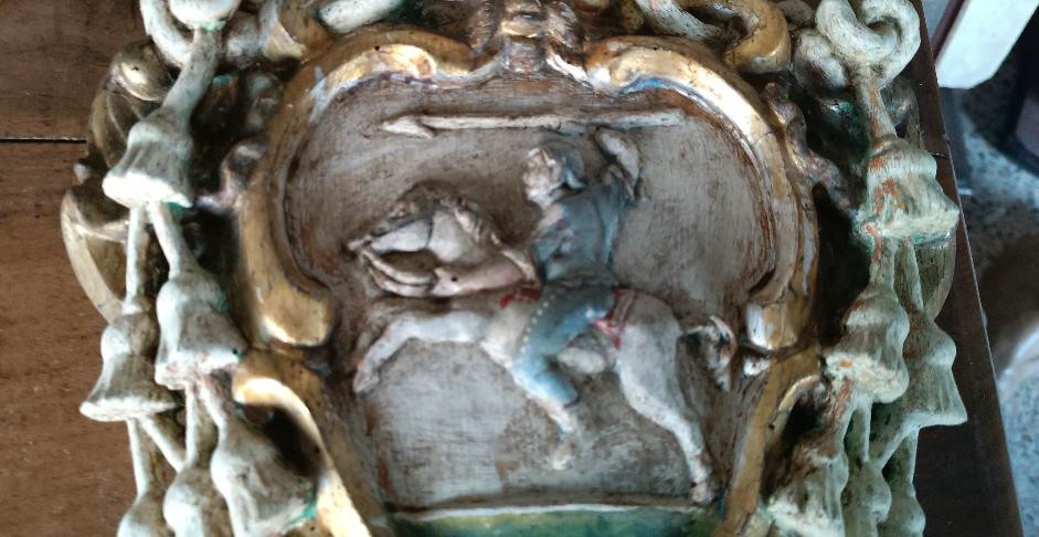 Ancien blason héraldique en bois laqué et doré, fin du XVIIe et début du XVIIIe siècle-photo-5