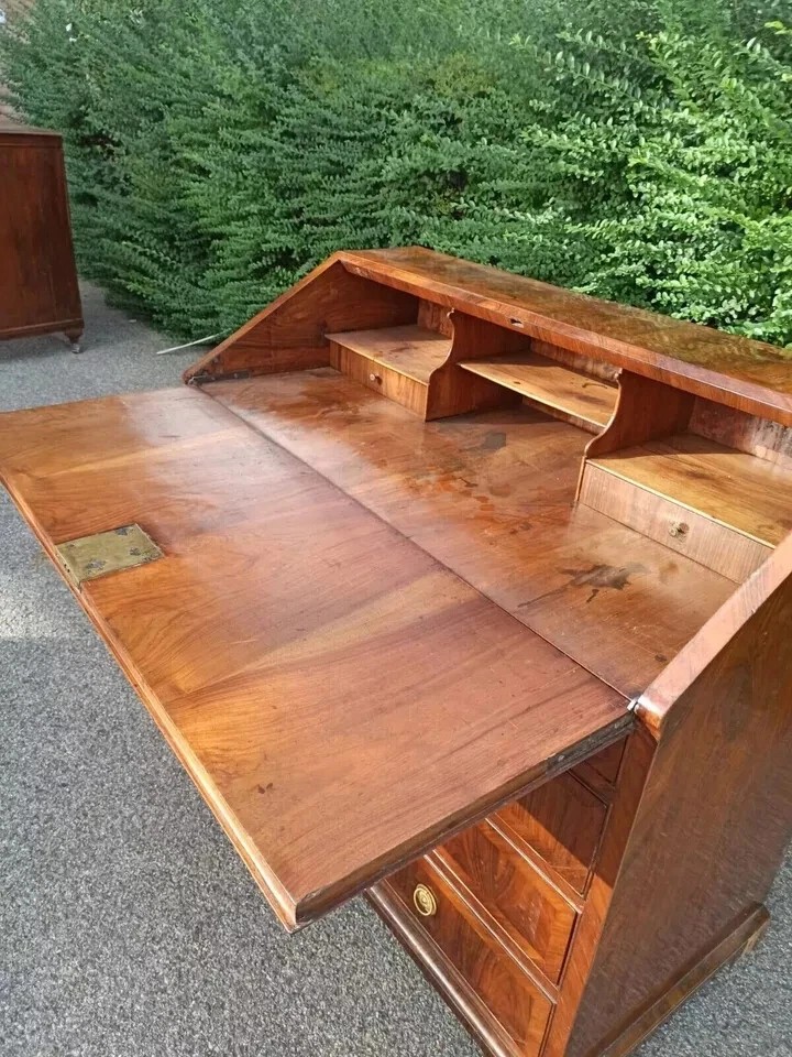 secrétaire toscan ancien du XVIIIe siècle-photo-1