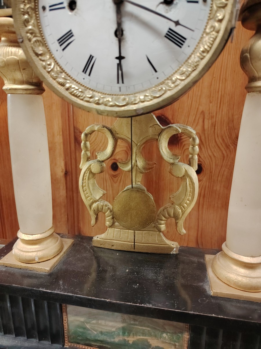 Pendule de parvis Biedermeier en bois ébénisé et doré, à colonnes d'albâtre,XIX SIECLE-photo-6
