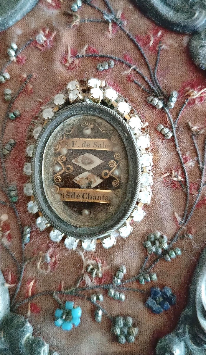 Antique Silver Reliquary Containing Relics, 20x17 Cm-photo-1