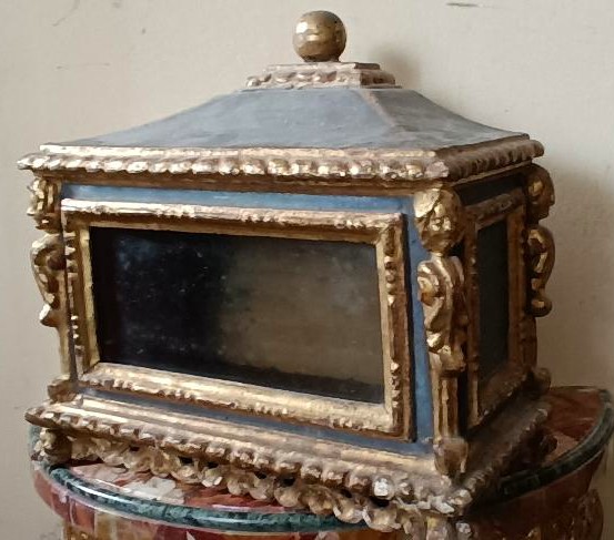 Vitrine toscane ancienne du XVIe siècle-photo-2