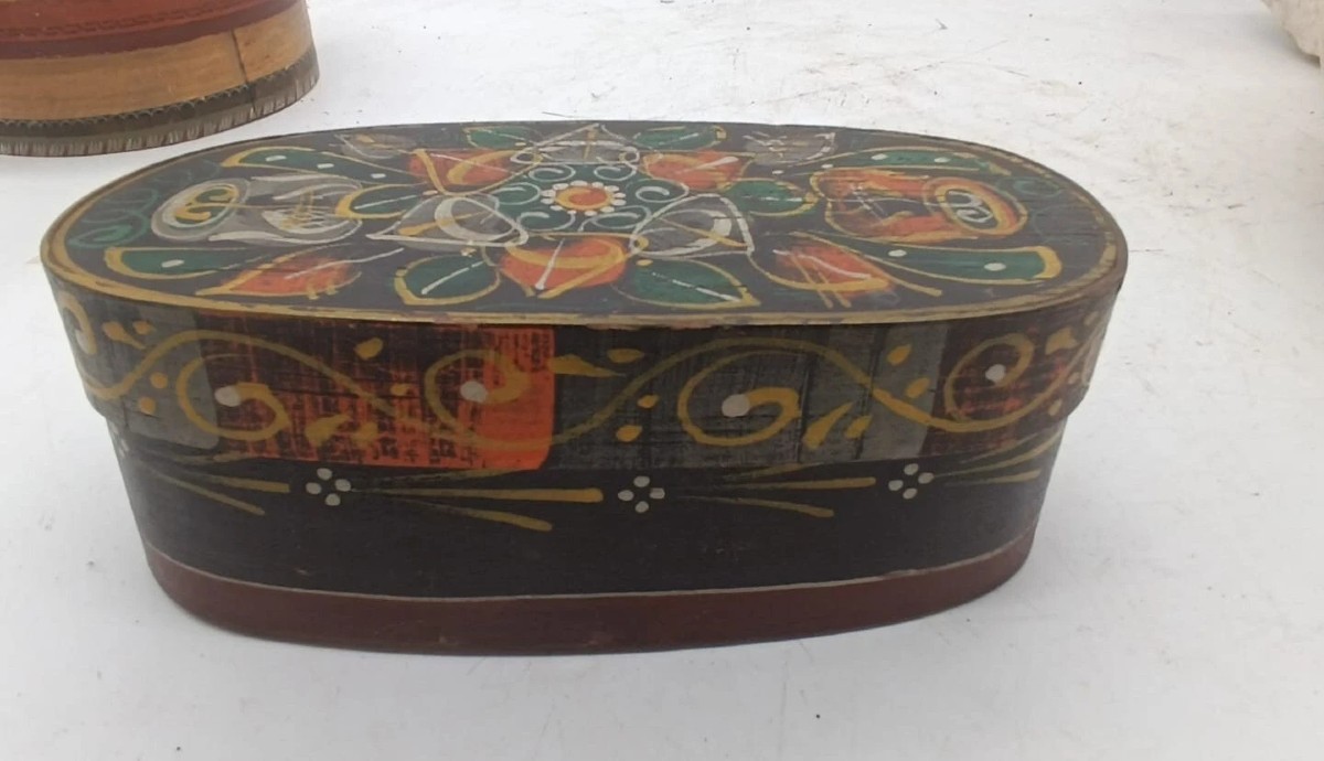 Antique Painted Box From Tyrol, 19th Century, Made Of Bent Beech And Fir-photo-4