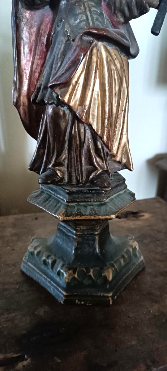 Sculpture antique représentant un saint, en bois polychrome et doré – époque baroque-photo-3