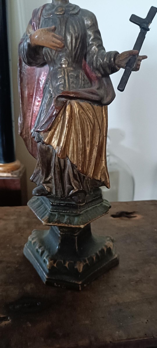 Sculpture antique représentant un saint, en bois polychrome et doré – époque baroque-photo-3