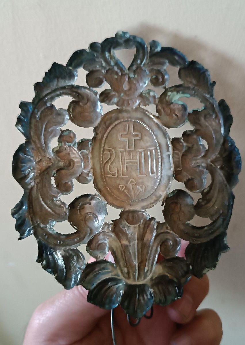 Artisanat italien du XIXe siècle. Bénitier en argent avec bassin amovible.-photo-2