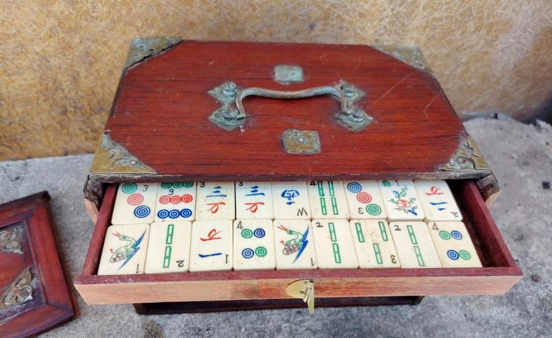 Coffret ancien de jeu de mahjong datant du début des années 1900-photo-3