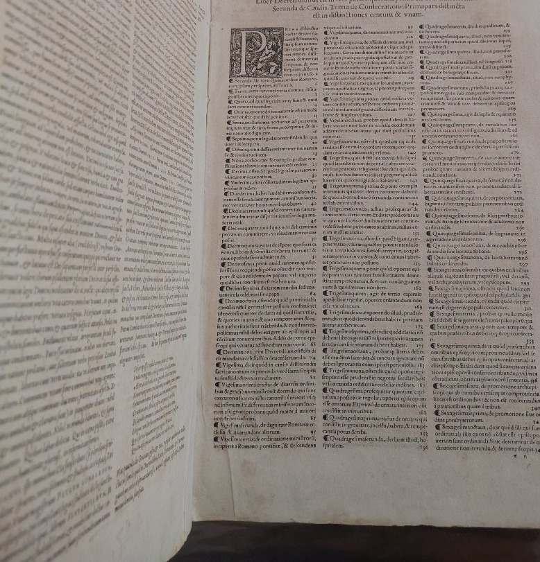 Decretum Divi Gratiani, 1560, Hugues De La Porte-lione -photo-5