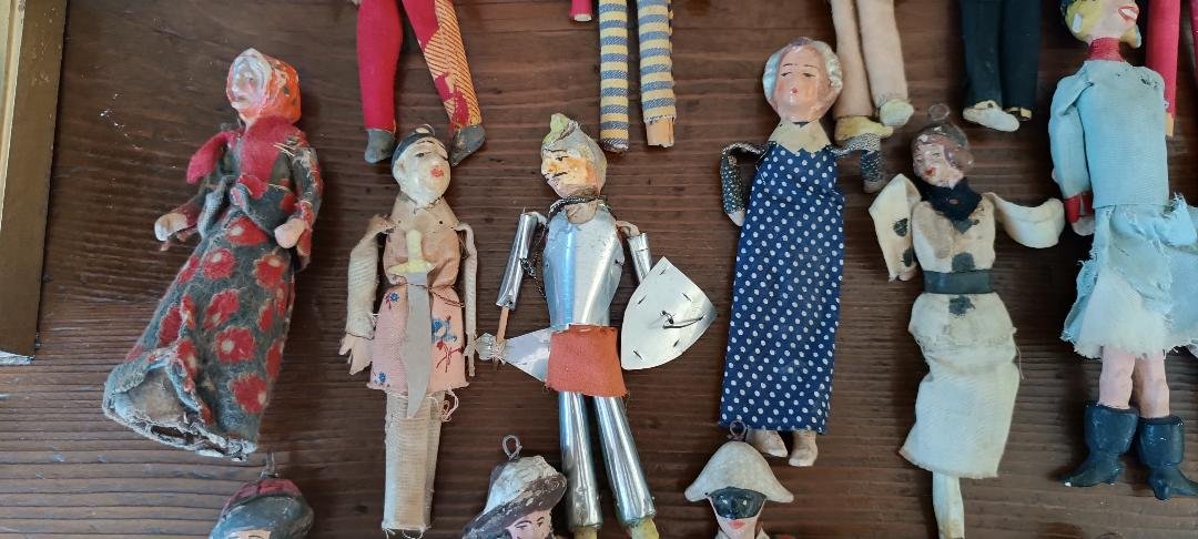 Lot de 20 marionnettes en terre cuite, XIXe siècle, Italie-photo-2