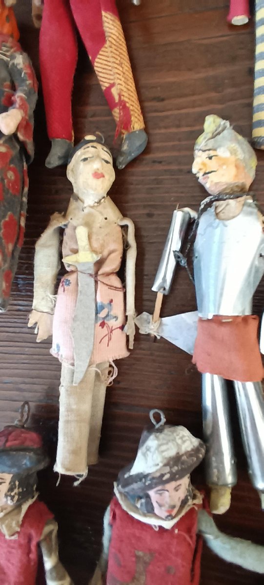 Lot de 20 marionnettes en terre cuite, XIXe siècle, Italie-photo-3
