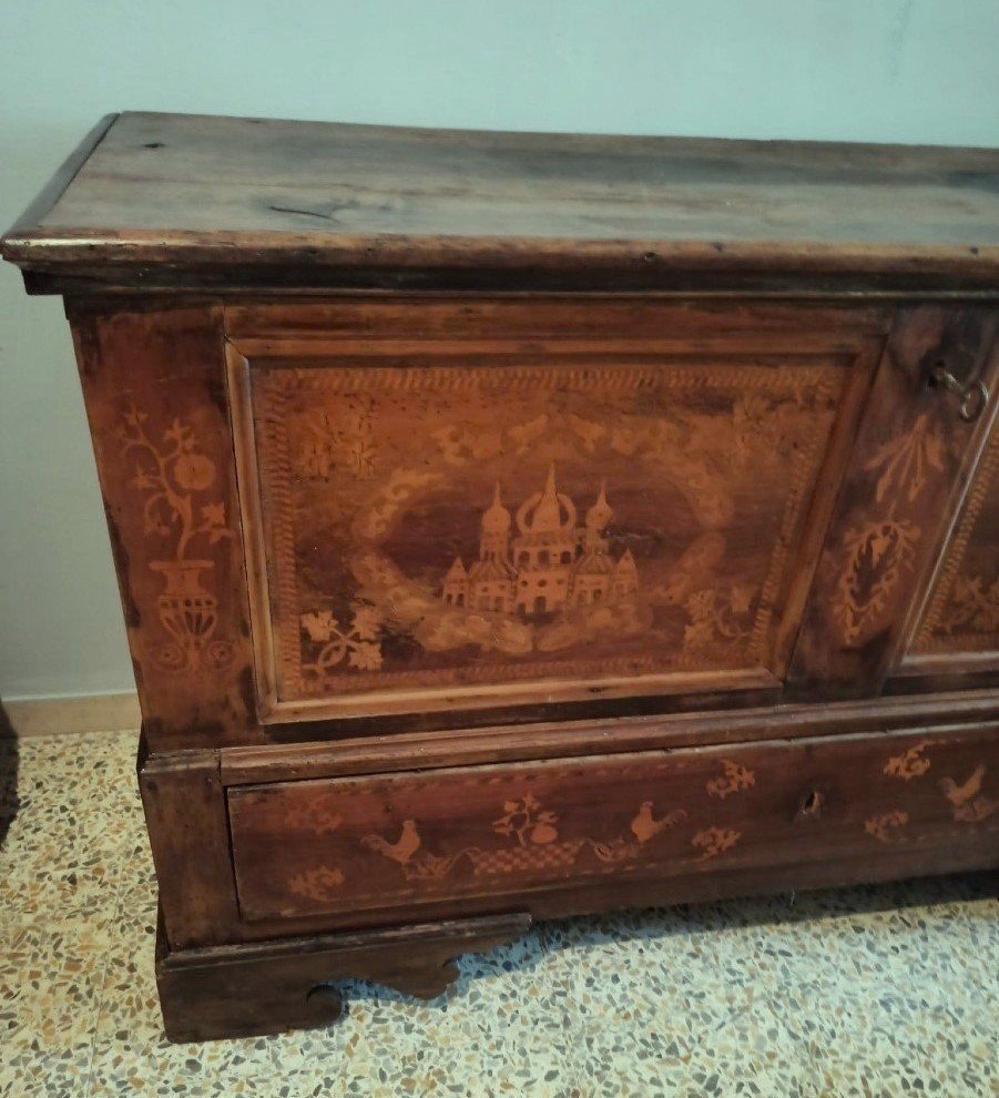 18th-century Inlaid Wedding Chest, Southern Italy-photo-4