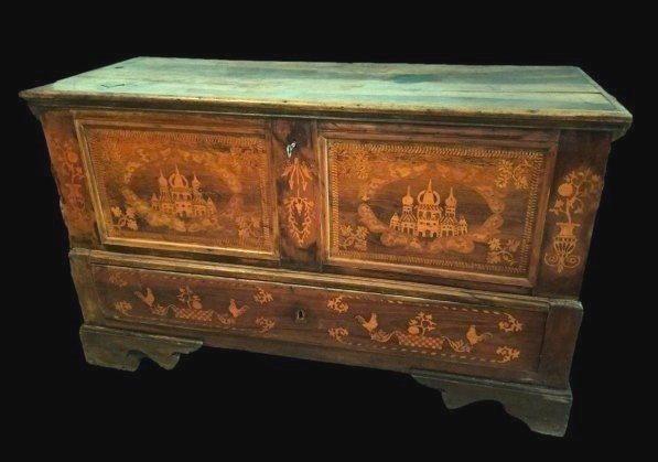 18th-century Inlaid Wedding Chest, Southern Italy-photo-1