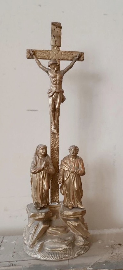 Antique Crucifix Depicting The Crucifixion At Golgotha, Gilded Wood, 19th Century-photo-2
