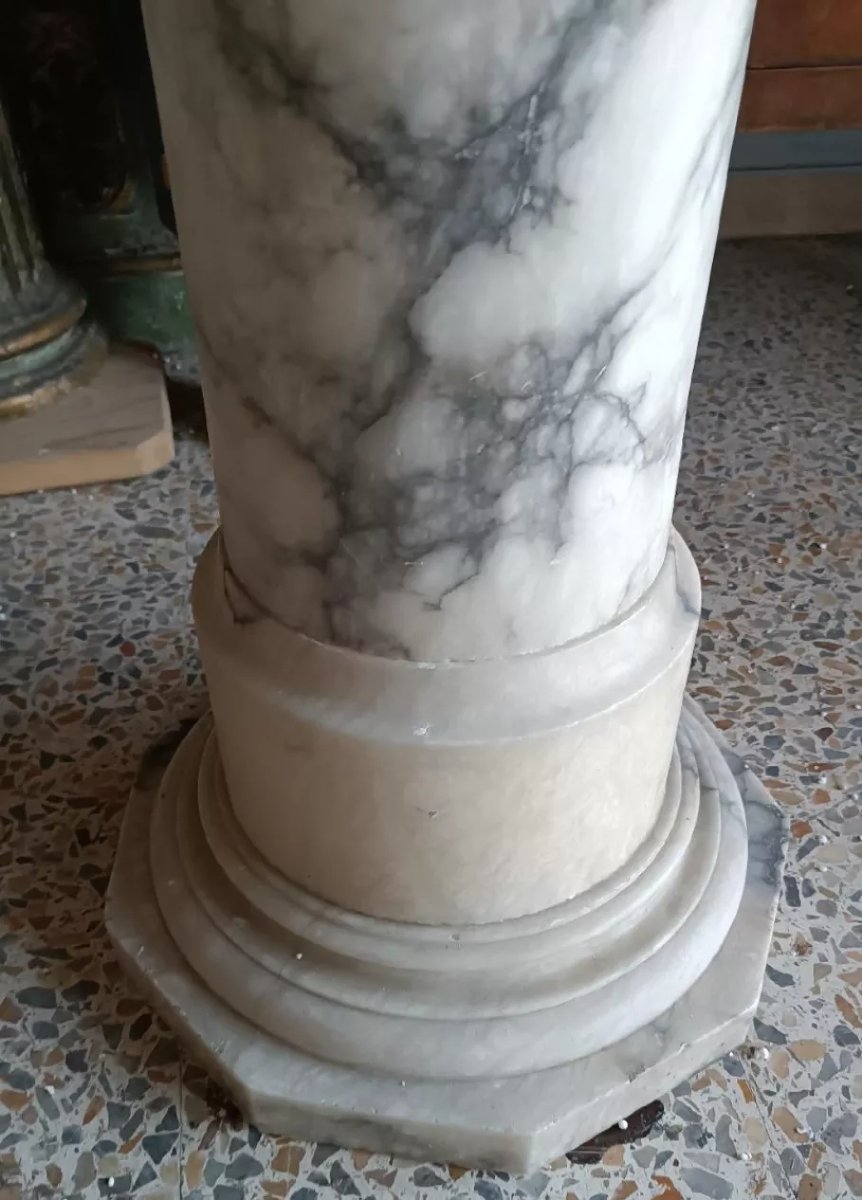 Grande colonne en albâtre de la fin du XIXe siècle-photo-1