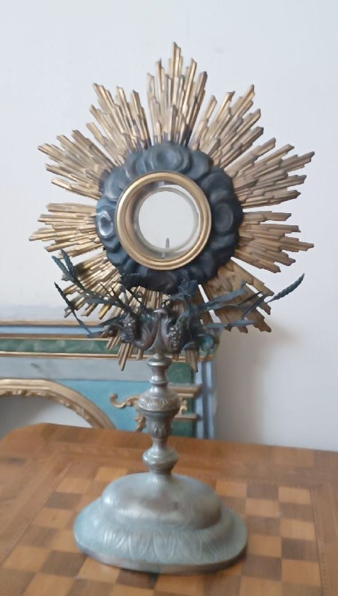 Antique Monstrance Made Of Silver-plated Metal With Silver Accents; H. 53 Cm