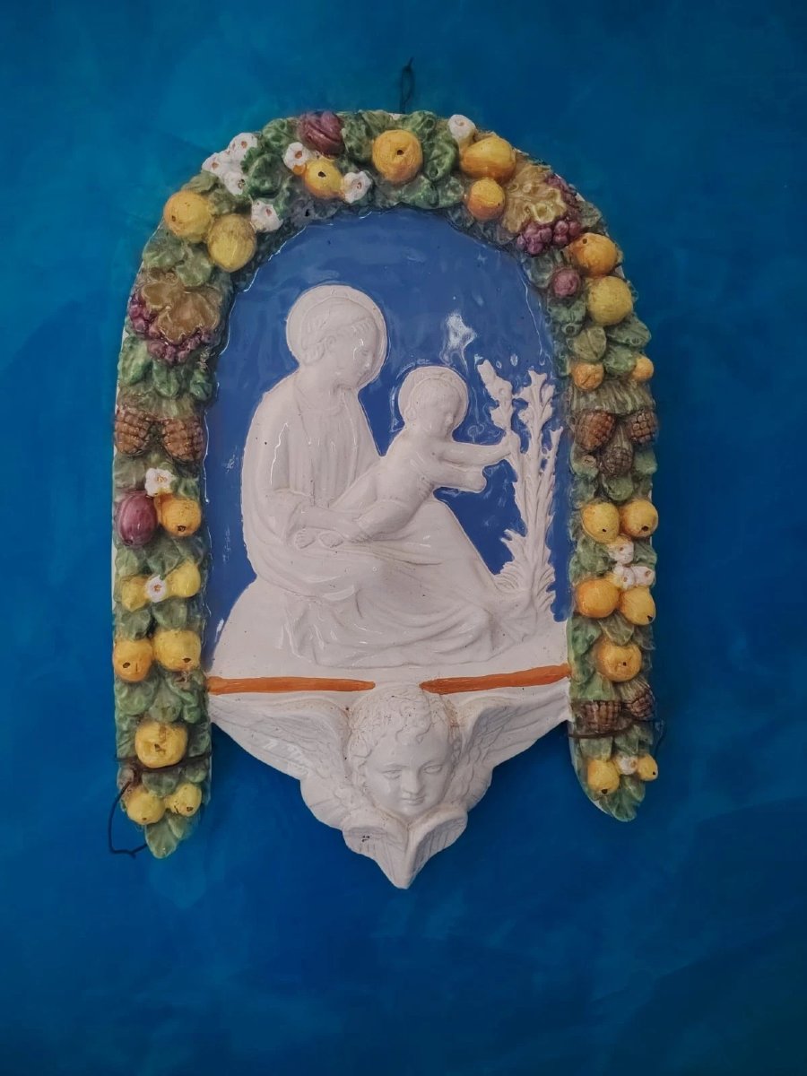 Sanctuaire en faïence émaillée de style Robbiano, début du XXe siècle, représentant la Vierge à-photo-8