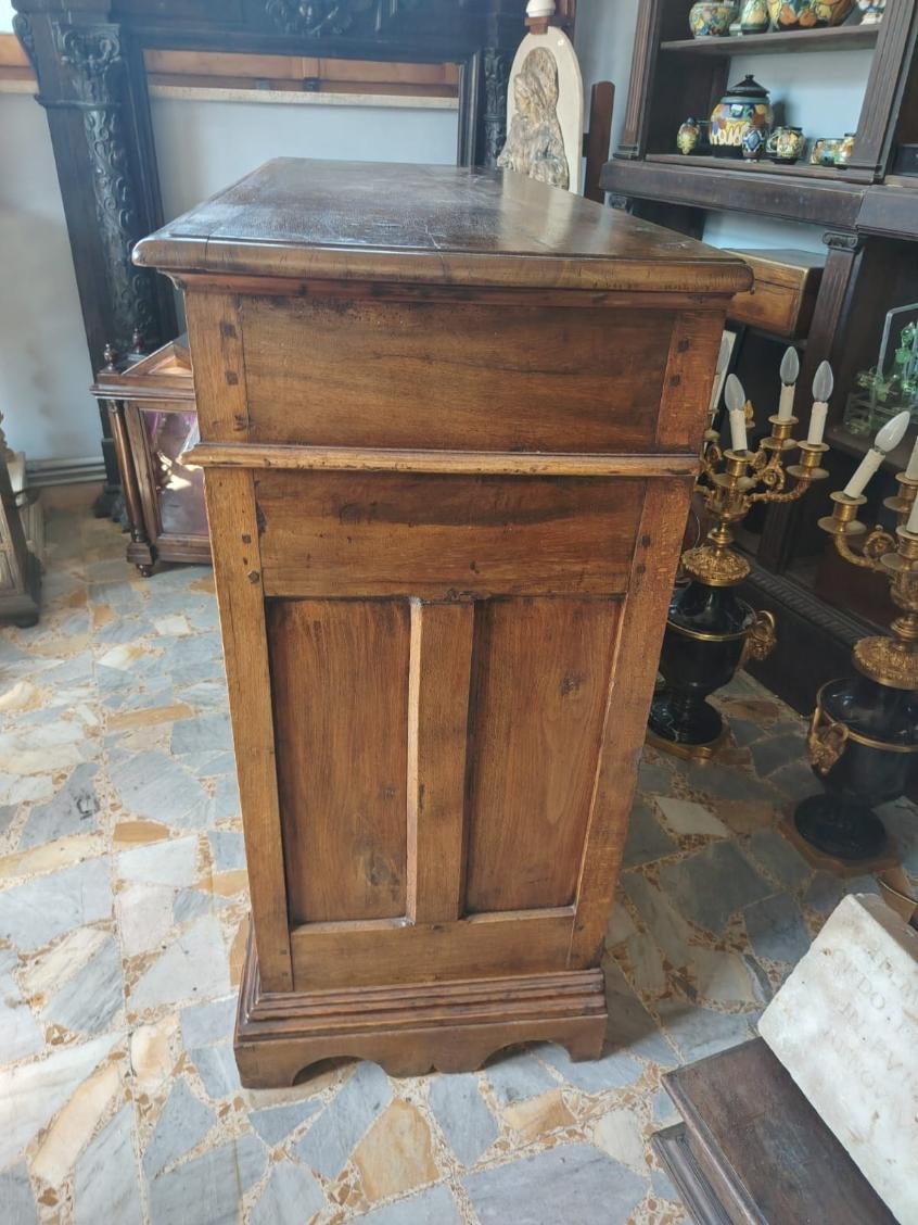 Buffet à deux portes en noyer du Piémont, XVIIIe siècle-photo-1