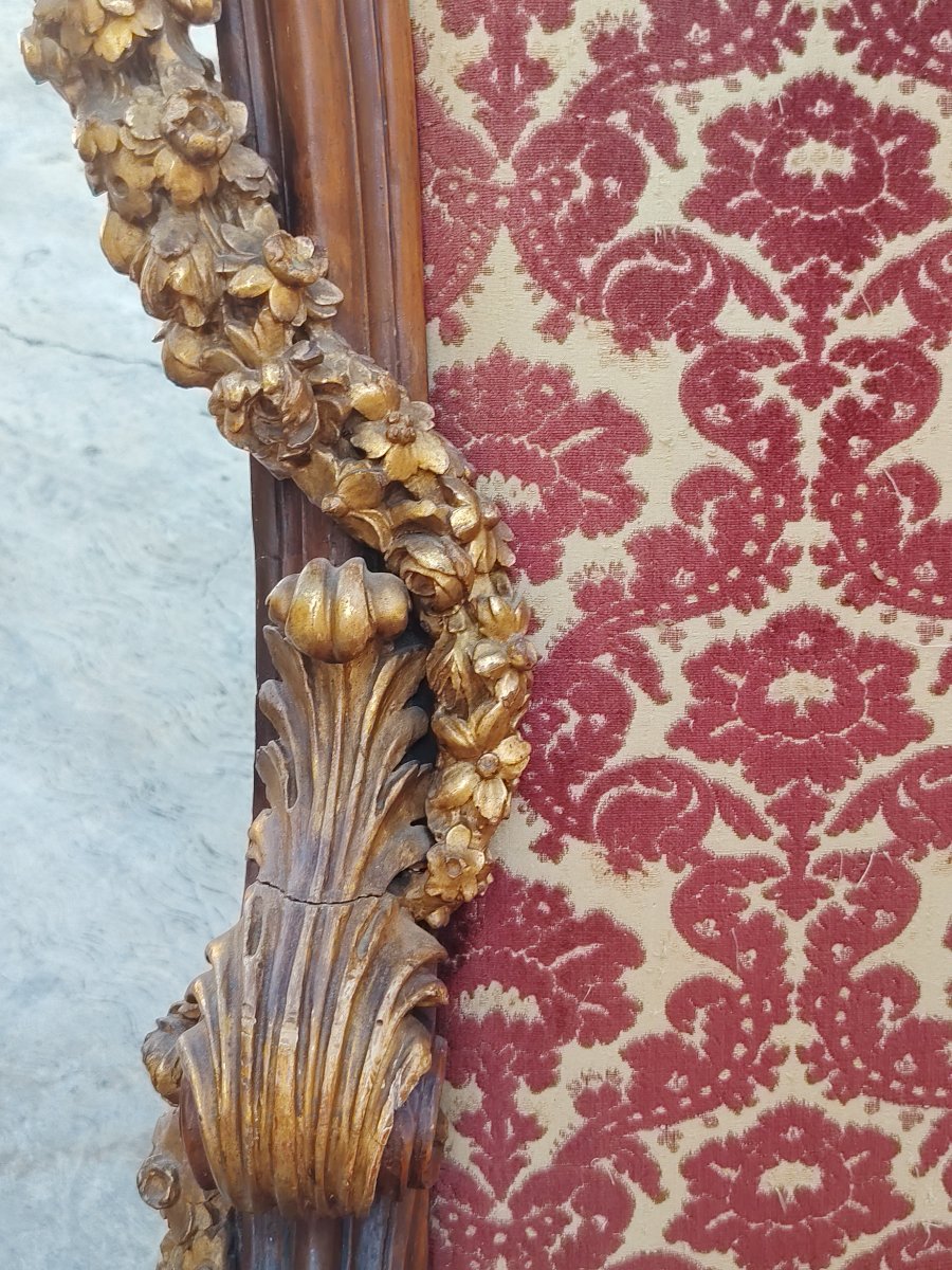 Un trône ou fauteuil d'apparat imposant , en bois sculpté XIX siecle-photo-4