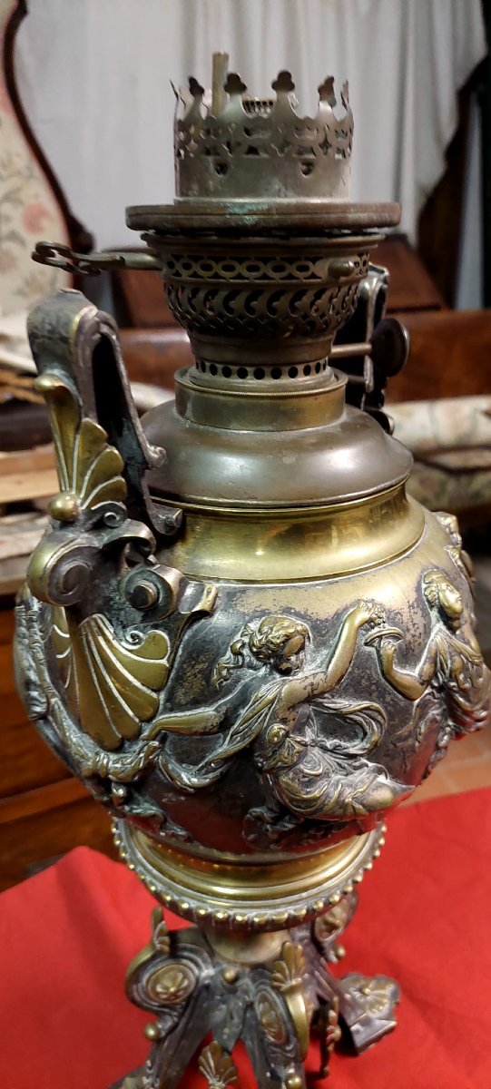 Grande lampe à pétrole de table ancienne en bronze de style néoclassique, XIX siecle-photo-2