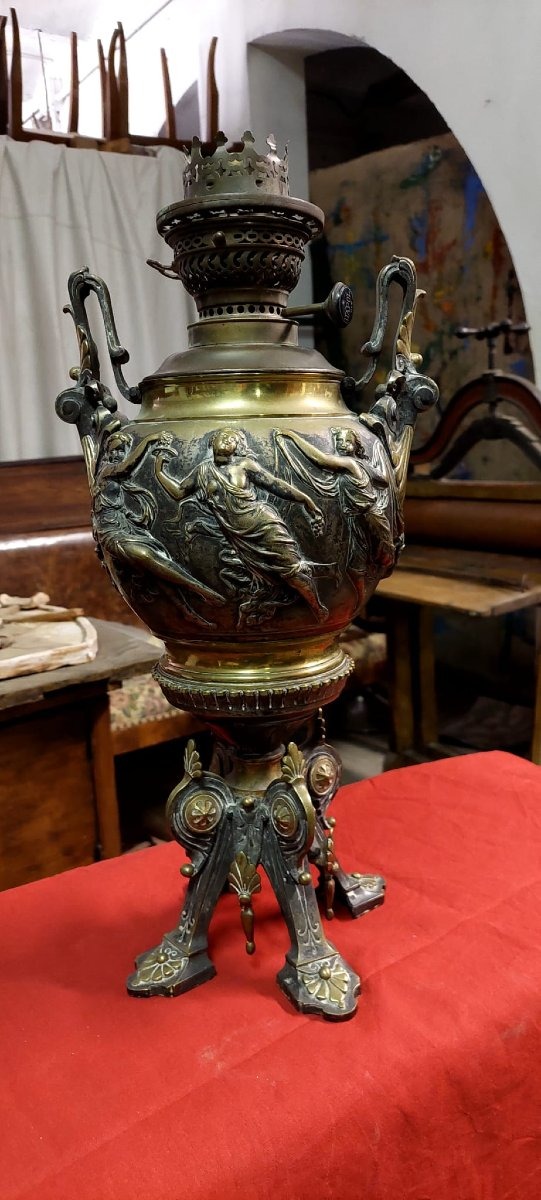 Grande lampe à pétrole de table ancienne en bronze de style néoclassique, XIX siecle-photo-7