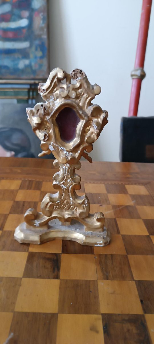 18th-century Gilded Wooden Reliquary-photo-4