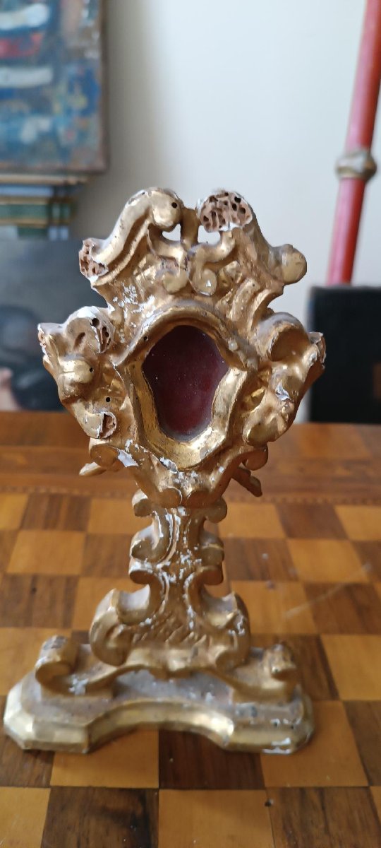 18th-century Gilded Wooden Reliquary-photo-2