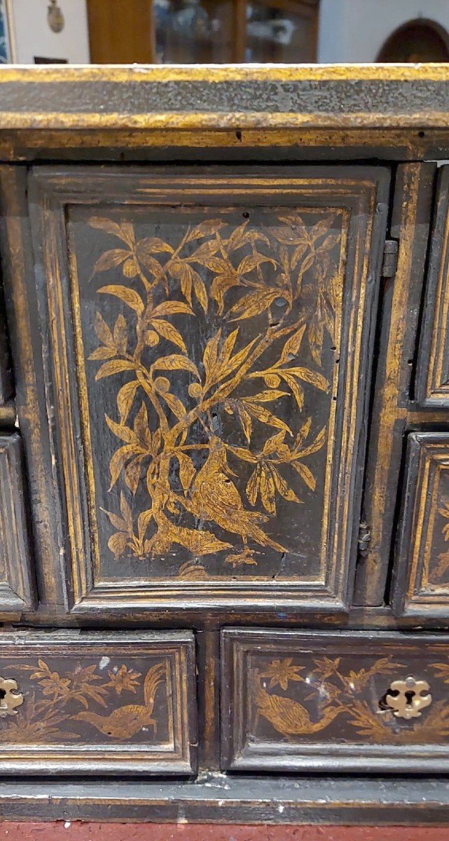 16th-century Coin Box—decorated In The Chinese Style—venice-photo-1