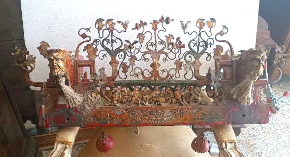 Important Part Of A Sicilian Cart By Fratelli Vaccaro - Vizzini, Early 20th Century - Chandelier-photo-2
