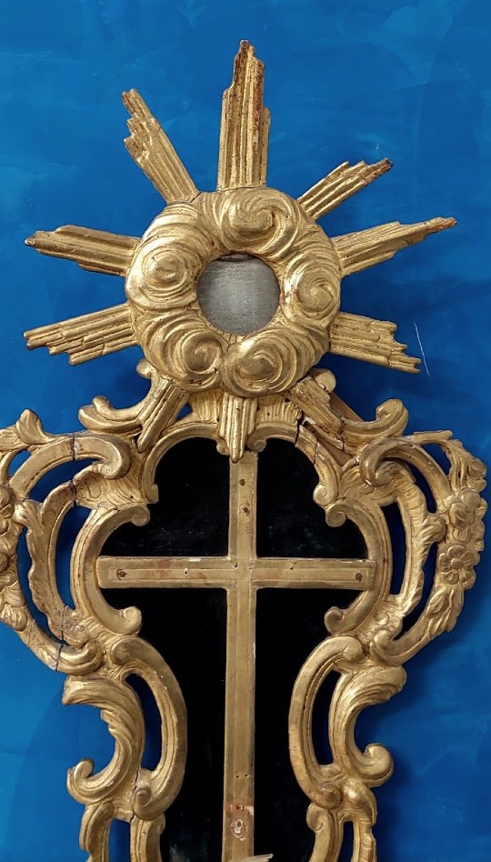 Antique Frame With A Crucifix, Made Of Carved And Gilded Wood, 18th Century-photo-4