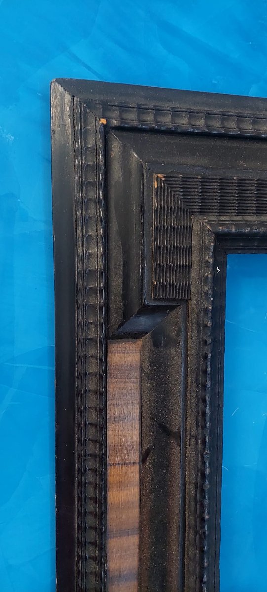  Cadre guilloché en bois ébonisé, d'origine italienne, seconde moitié du XIXe sièc-photo-3
