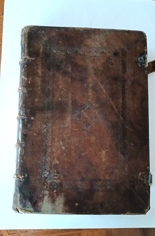 Missel romain daté de 1724 de l'imprimerie Balleoniana -