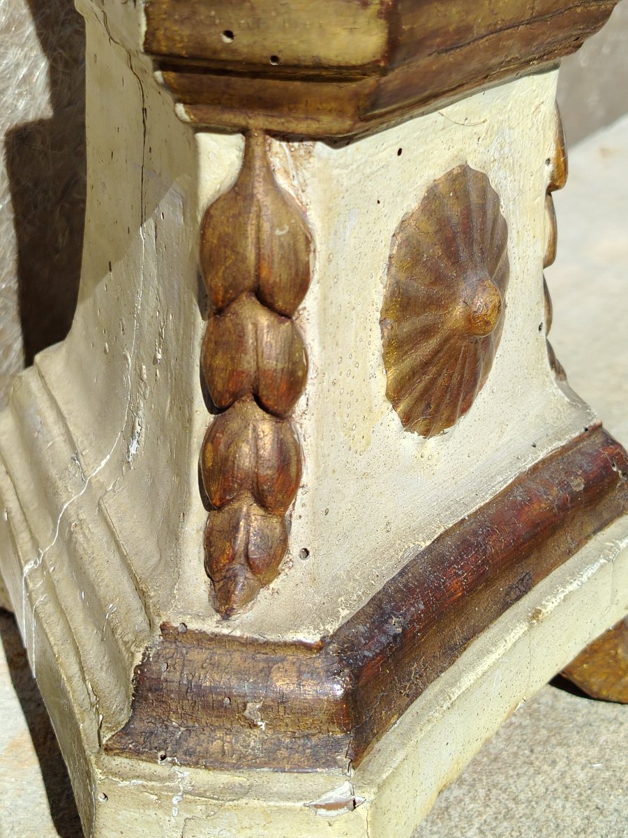 Grand chandelier ancien en bois sculpté, laqiué et doré, 107 cm-photo-3