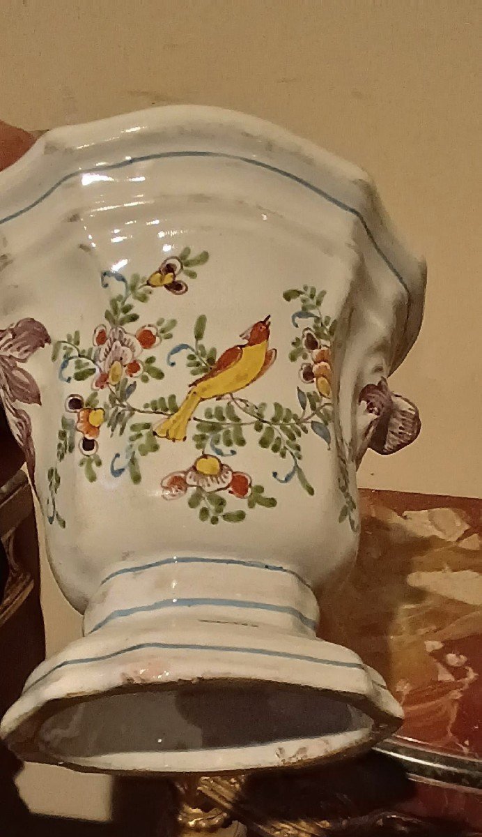 Pair Of Decorated Majolica Vases, 18th Century -photo-2