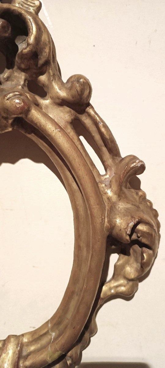 Antique Oval Gilded And Carved Louis XIV-style Frame—tuscany, 17th Century, 51x34 Cm-photo-2