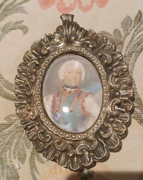 Miniature Painting On Ivory: 18th-century Italian Noble Portrait—silver Frame